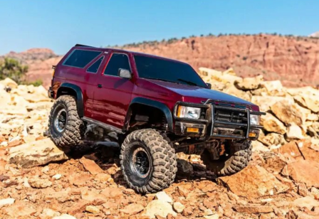 Traxxas Trx-4 Nissan Pathfinder Crawler Clipless Red - 110056-4-RED