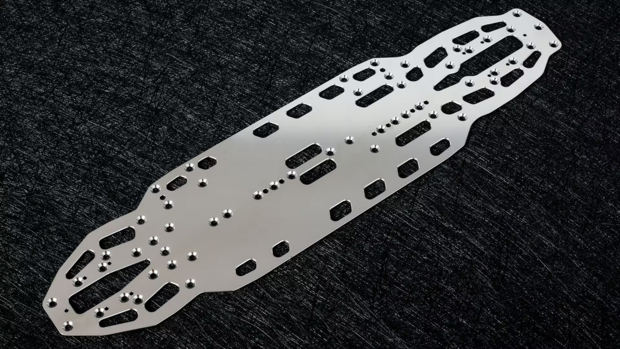 WeiRC Steel Chassis 1,2mm for Xray X4`26 incl. Steel Screw Set